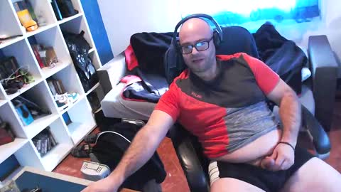 ravingr3d3 online show from February 20, 3:19 pm