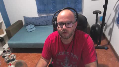 ravingr3d3 online show from September 14, 10:31 pm