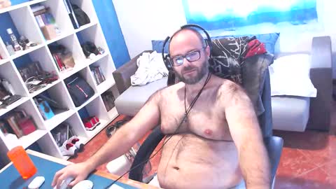 ravingr3d3 online show from October 6, 9:29 am