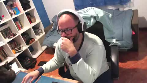 ravingr3d3 online show from March 26, 10:37 pm