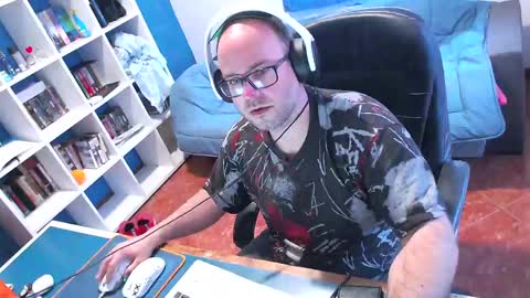 ravingr3d3 online show from April 2, 3:20 pm