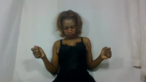 Snapshot of ravololoniaina chatting on July 9, 8:51 am Marina online show from July 9, 8:51 am