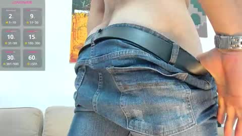 Snapshot of rawadam chatting on February 20, 5:04 am Adam online show from February 20, 5:04 am