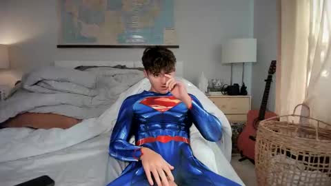 Snapshot of rawr_itsben chatting on October 24, 3:30 pm Its Ben online show from October 24, 3:30 pm