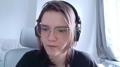 Ray-Ray online show from August 3, 3:27 pm