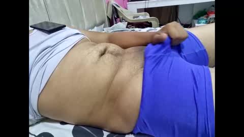 ray_rey1210 online show from April 2, 12:52 am