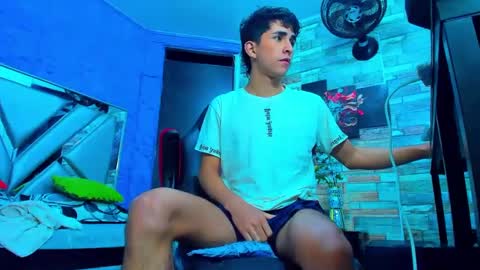 Snapshot of rayan_black chatting on December 15, 5:13 am rayan_black online show from December 15, 5:13 am