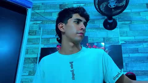 Snapshot of rayan_black chatting on December 15, 11:55 am rayan_black online show from December 15, 11:55 am