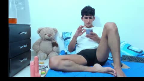 Snapshot of rayan_black chatting on January 7, 5:01 am rayan_black online show from January 7, 5:01 am