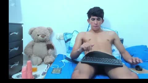 Snapshot of rayan_black chatting on January 7, 8:03 am rayan_black online show from January 7, 8:03 am