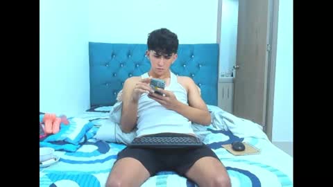 Snapshot of rayan_black chatting on January 27, 12:05 pm rayan_black online show from January 27, 12:05 pm