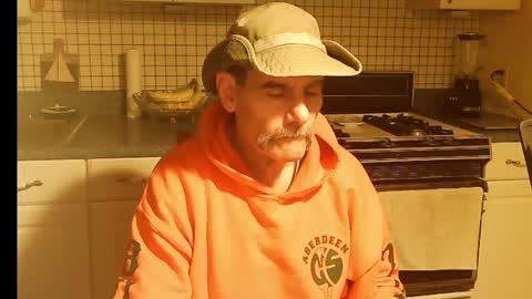 Ray online show from November 17, 7:36 am