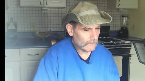 Ray online show from December 1, 9:58 am