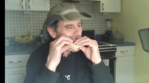 Ray online show from February 22, 7:12 pm