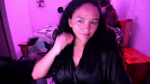 Danna online show from May 12, 3:09 pm