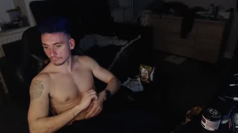 Rayzel online show from December 21, 10:28 pm