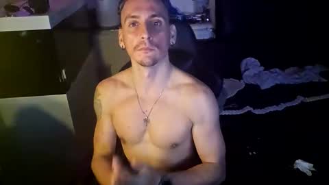 Rayzel online show from January 7, 12:02 am