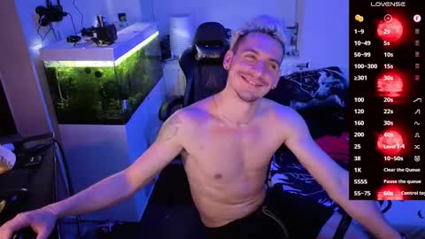 Rayzel online show from February 26, 1:04 am