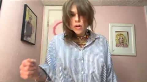 rcherrycola00 online show from April 5, 11:13 pm