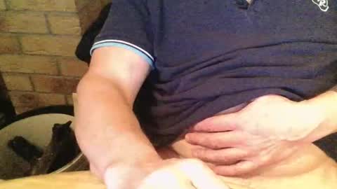 Snapshot of rdrew chatting on November 22, 12:31 am rdrew online show from November 22, 12:31 am