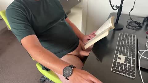 readwithjordanv online show from March 4, 2:17 am