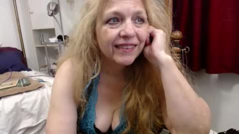 Betty online show from October 24, 9:55 pm