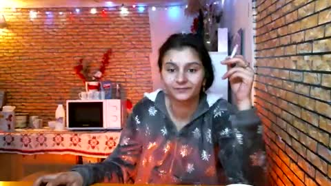 real_coupl3 online show from February 8, 8:51 am