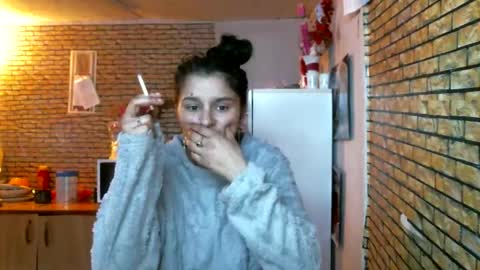 real_coupl3 online show from March 7, 6:43 am