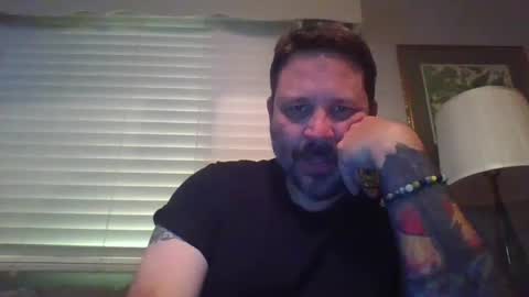 Snapshot of real_dilf1000 chatting on October 12, 4:00 am Bear online show from October 12, 4:00 am