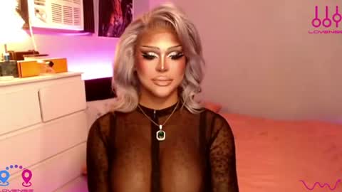 Snapshot of real_dom_phuta chatting on June 19, 4:22 pm Miss Katrina De Futah Goddess of HELL online show from June 19, 4:22 pm