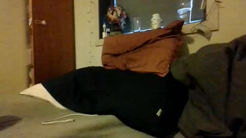 Snapshot of real_viking1 chatting on December 14, 10:42 am real_viking1 online show from December 14, 10:42 am