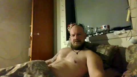 Snapshot of real_viking1 chatting on January 16, 7:51 pm real_viking1 online show from January 16, 7:51 pm