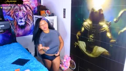 realgoddessdream online show from July 2, 5:02 am