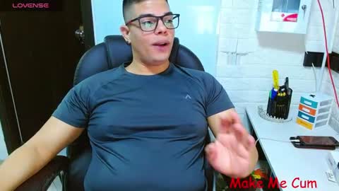 Snapshot of realjoel chatting on July 14, 12:33 pm Joel online show from July 14, 12:33 pm