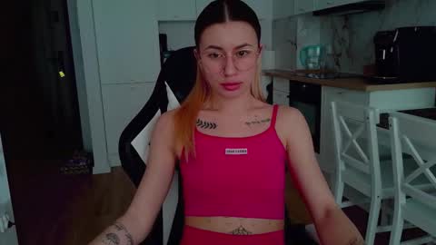 Leo  Luna online show from March 18, 3:04 pm