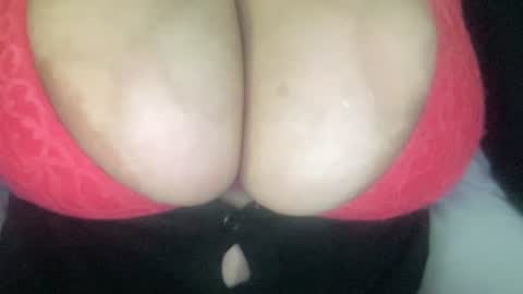 Snapshot of realthicklatina chatting on June 16, 5:04 pm Gianna online show from June 16, 5:04 pm