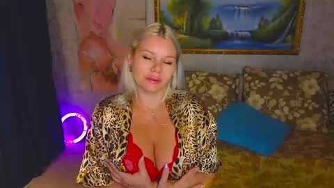 Im a little sick. Ill be back soon. online show from September 13, 2:50 pm