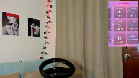 Snapshot of rebeca_marchetti chatting on May 29, 9:46 pm Rebeca Marchetti online show from May 29, 9:46 pm