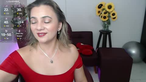 Snapshot of rebeca_milf chatting on April 8, 1:22 pm REBECA online show from April 8, 1:22 pm