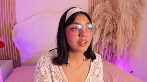 Snapshot of rebeca_taylor_ chatting on February 20, 6:26 am rebeca_taylor_ online show from February 20, 6:26 am