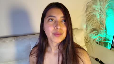 Rebeca Williams online show from February 4, 5:10 am