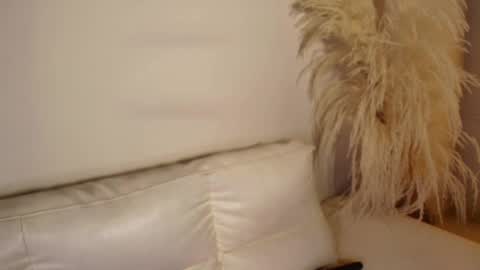 Rebeca Williams online show from February 8, 5:18 am