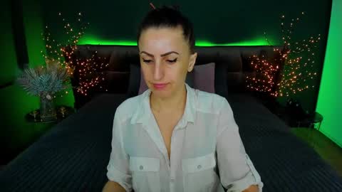 rebecca_diamonds online show from January 28, 6:38 am