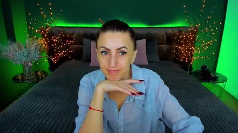 rebecca_diamonds online show from January 30, 6:24 am