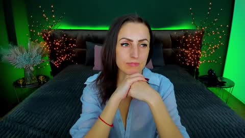 rebecca_diamonds online show from January 30, 9:25 am