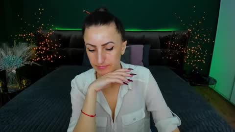 rebecca_diamonds online show from March 9, 6:50 am