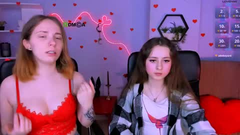 rebecca_smile_ online show from April 13, 7:08 pm