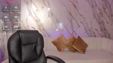 Snapshot of rebeccahudson_ chatting on September 16, 7:15 pm Rebe online show from September 16, 7:15 pm