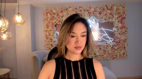 Rebe online show from November 9, 5:22 pm