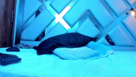 rebeccamitchell_ online show from June 1, 1:35 pm